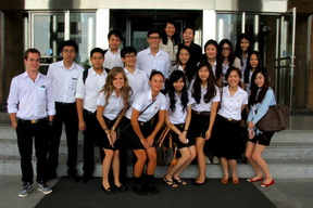 ec406-01.jpg
